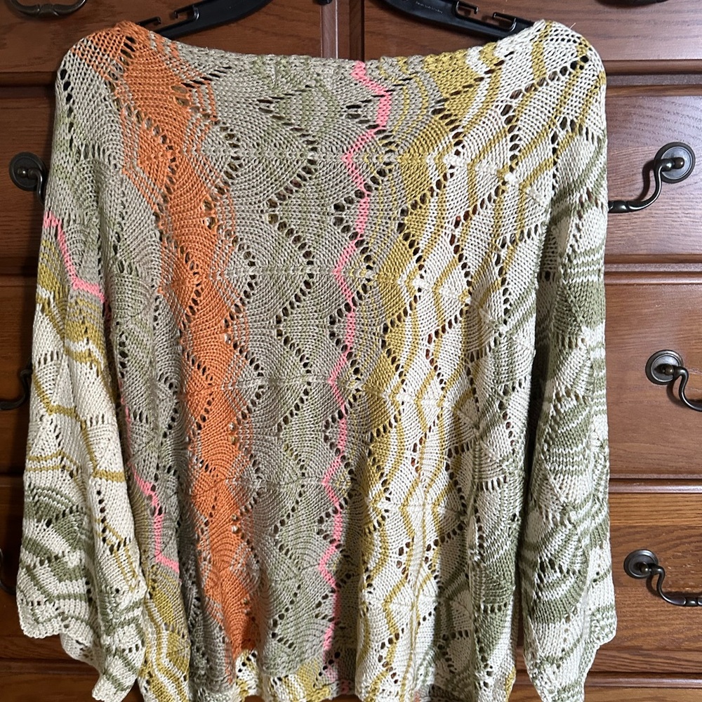 NWOT easel sweater - Picture 3 of 11